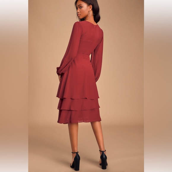 Lulus medium Clear Wine Red Long Sleeve Tiered Midi GUC LINED! - Picture 3 of 11